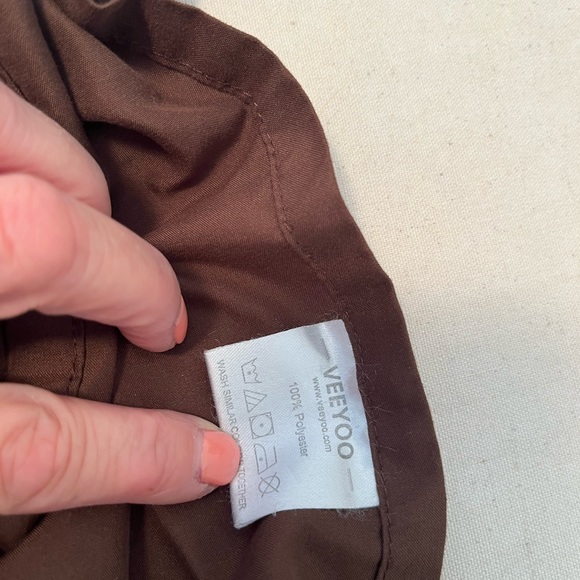 2 sets of king sheets gold and brown - Picture 10 of 11